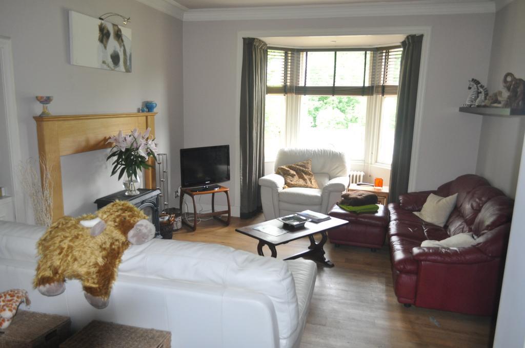 Airlie House Self Catering Villa Strathyre Room photo